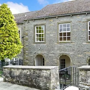 Riverside Walk Apartment